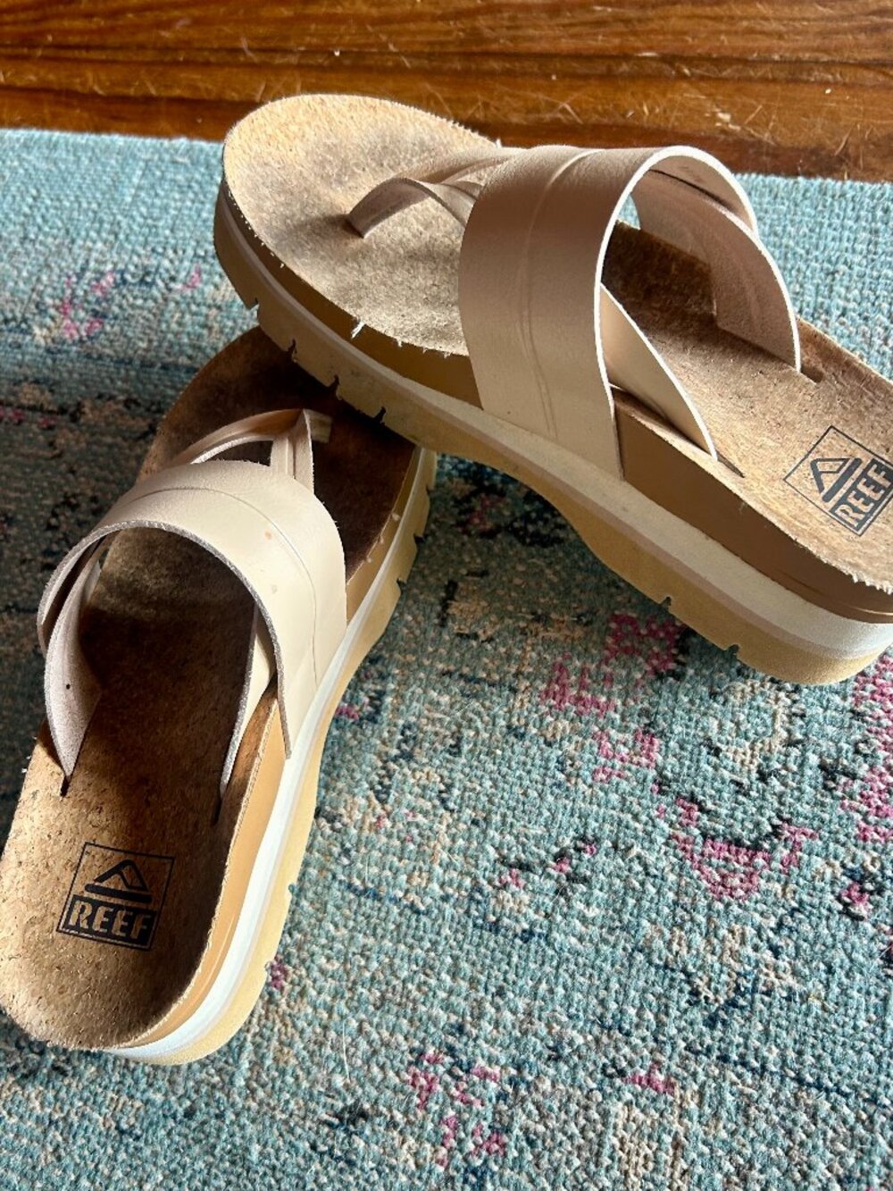 Reef Women’s Platform Thong Sandal - Beige & Tan - Size 7.5